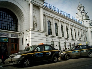 Таксистов обяжут устанавливать подушки безопасности и детские кресла Таксистов обяжут устанавливать подушки безопасности и детские кресла