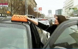 В Новосибирске сотрудники ГИБДД всерьез взялись за нелегальных таксистов В Новосибирске сотрудники ГИБДД всерьез взялись за нелегальных таксистов